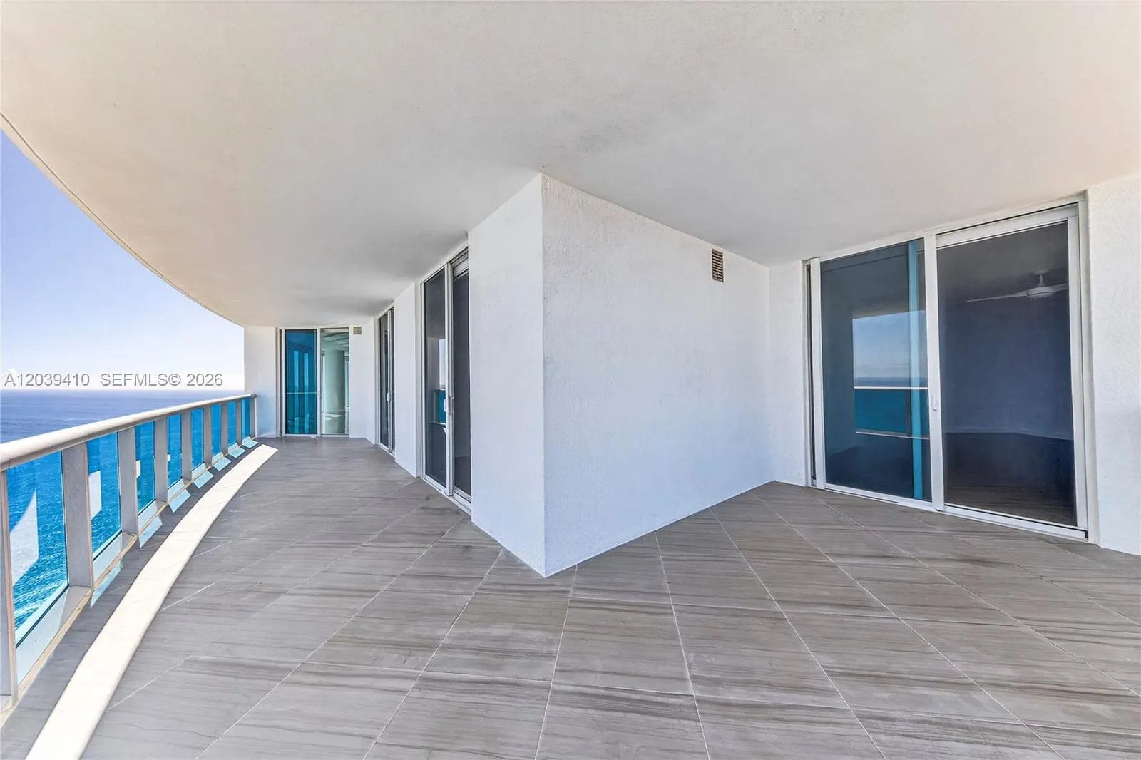 2711 S Ocean Drive #3102
