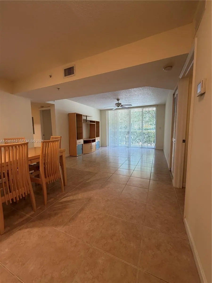 619 E Sheridan Street #105