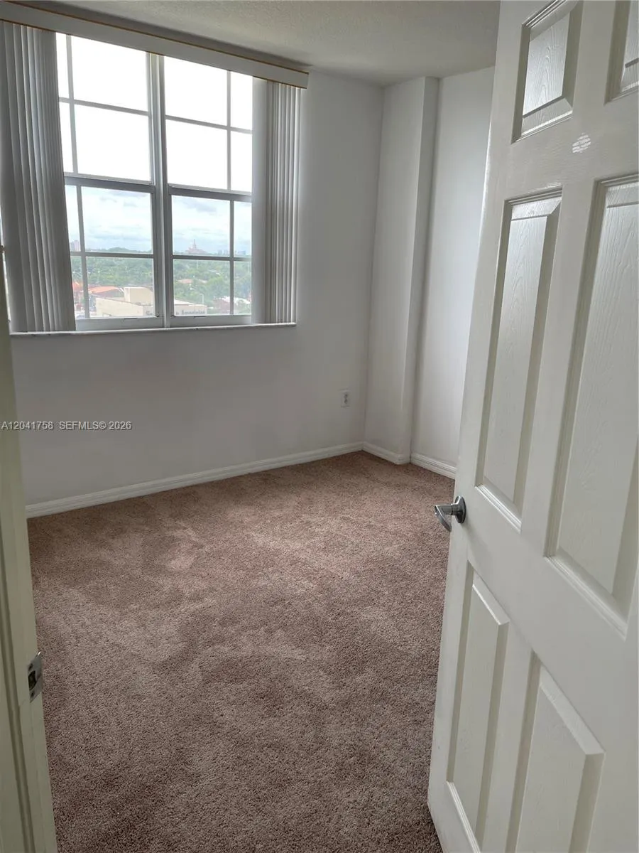 215 SW 42nd Avenue #810