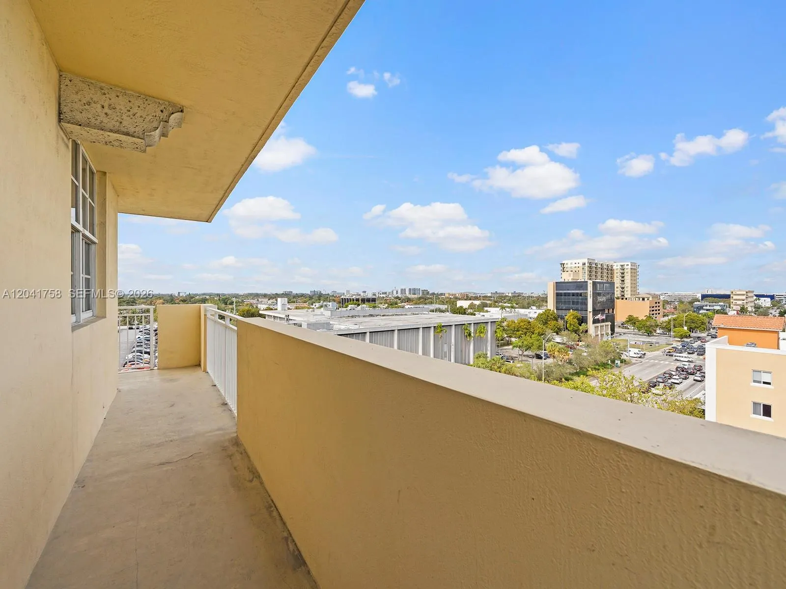 215 SW 42nd Avenue #810