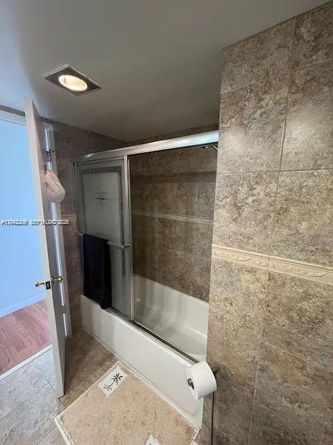 920 NE 199th Street #4S