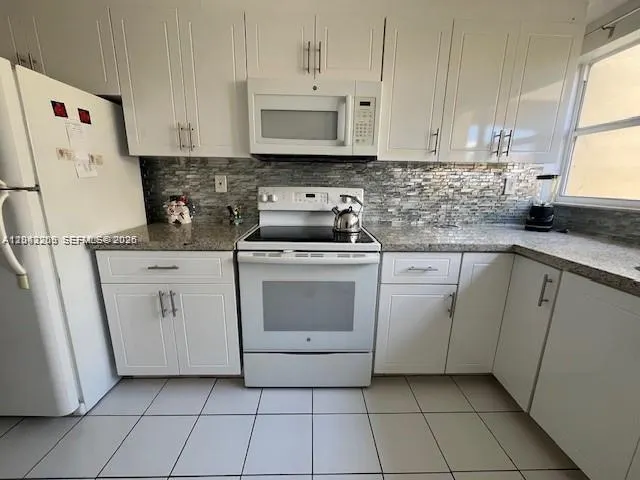920 NE 199th Street #4S