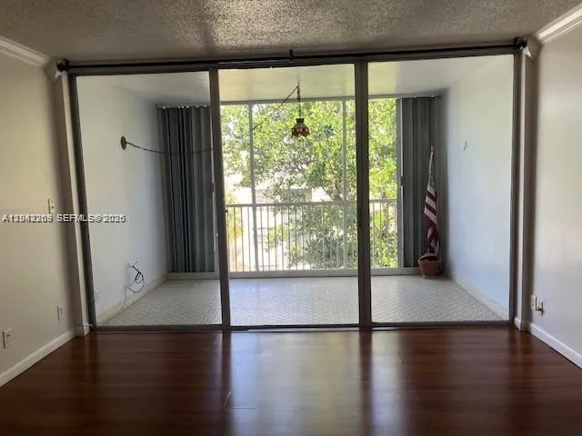 920 NE 199th Street #4S