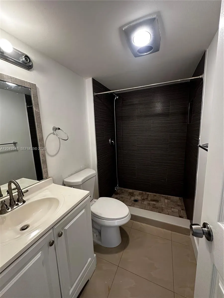 3475 N Country Club Drive #315