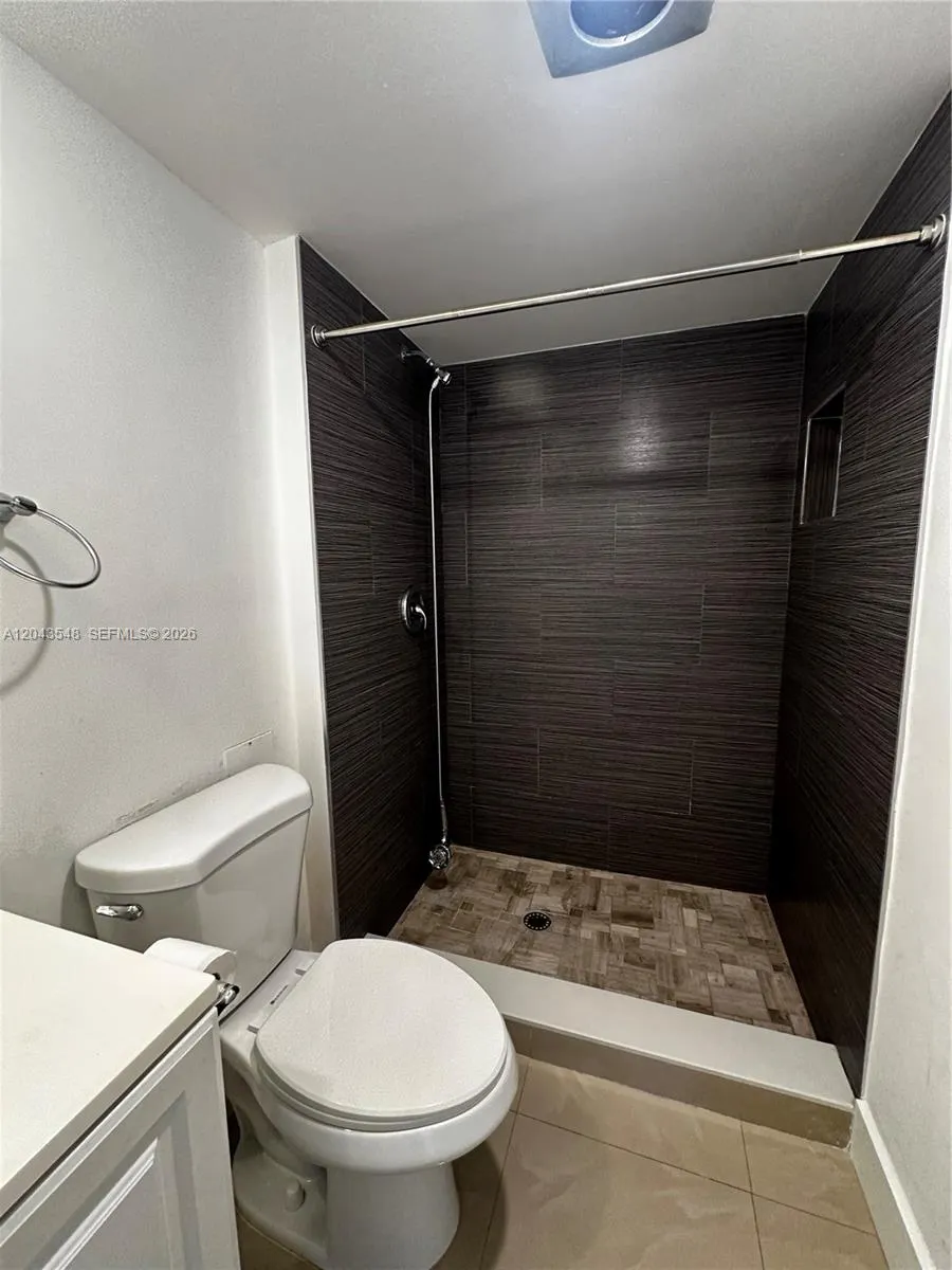 3475 N Country Club Drive #315