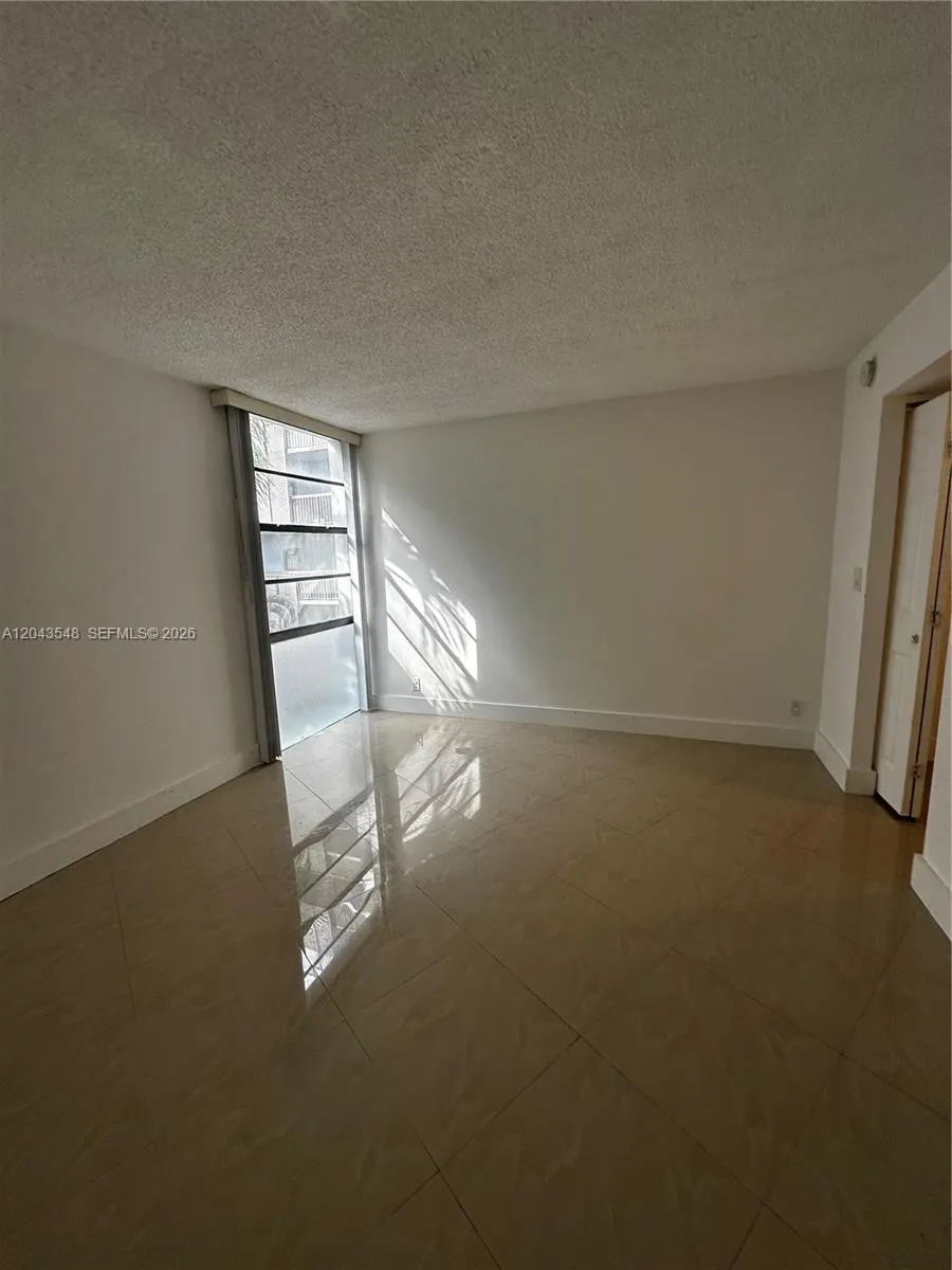 3475 N Country Club Drive #315