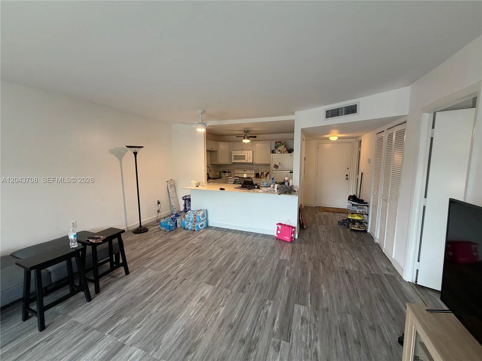 4174 Inverrary Drive #408