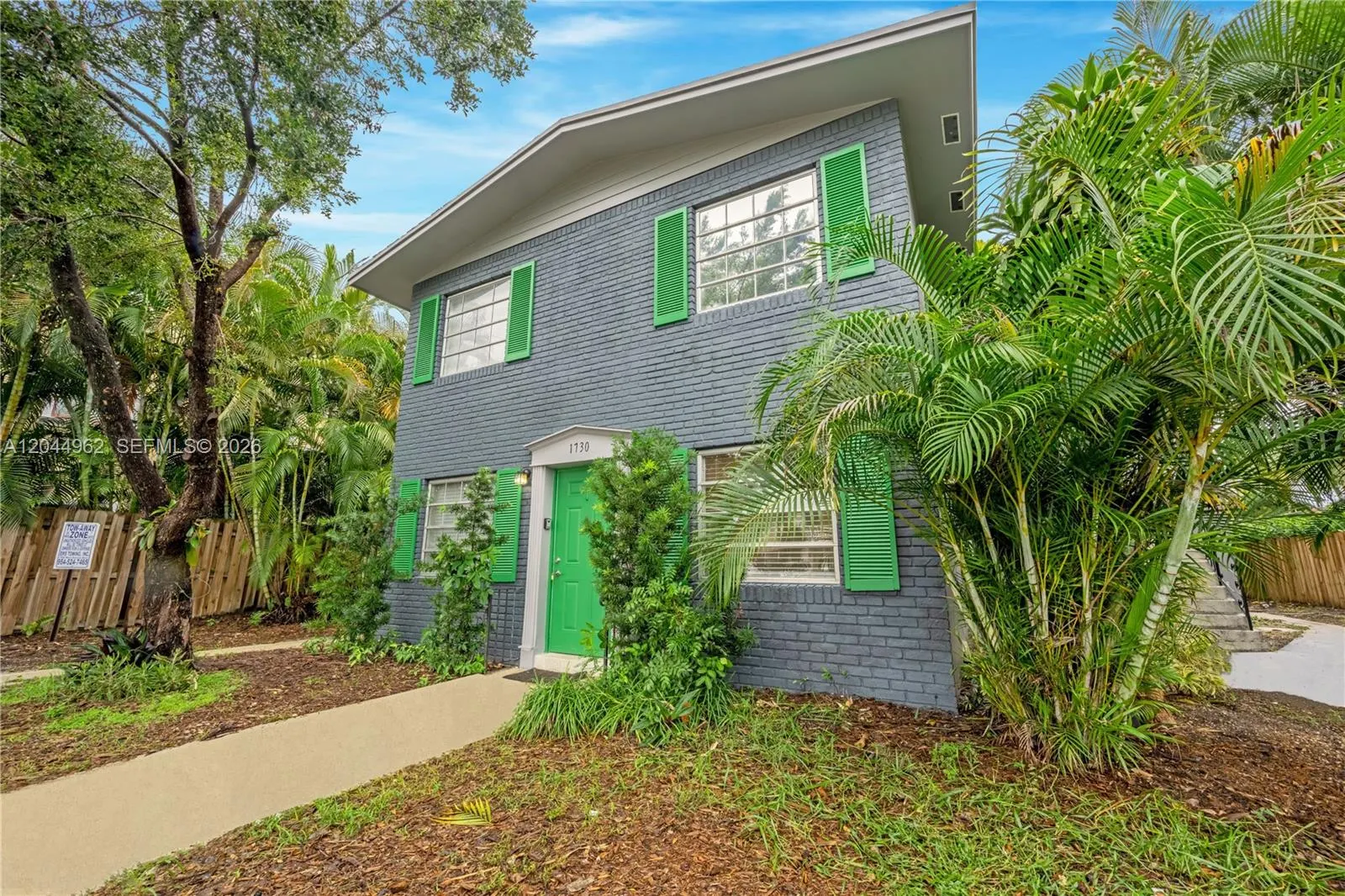 1730 NE 7th Street #15