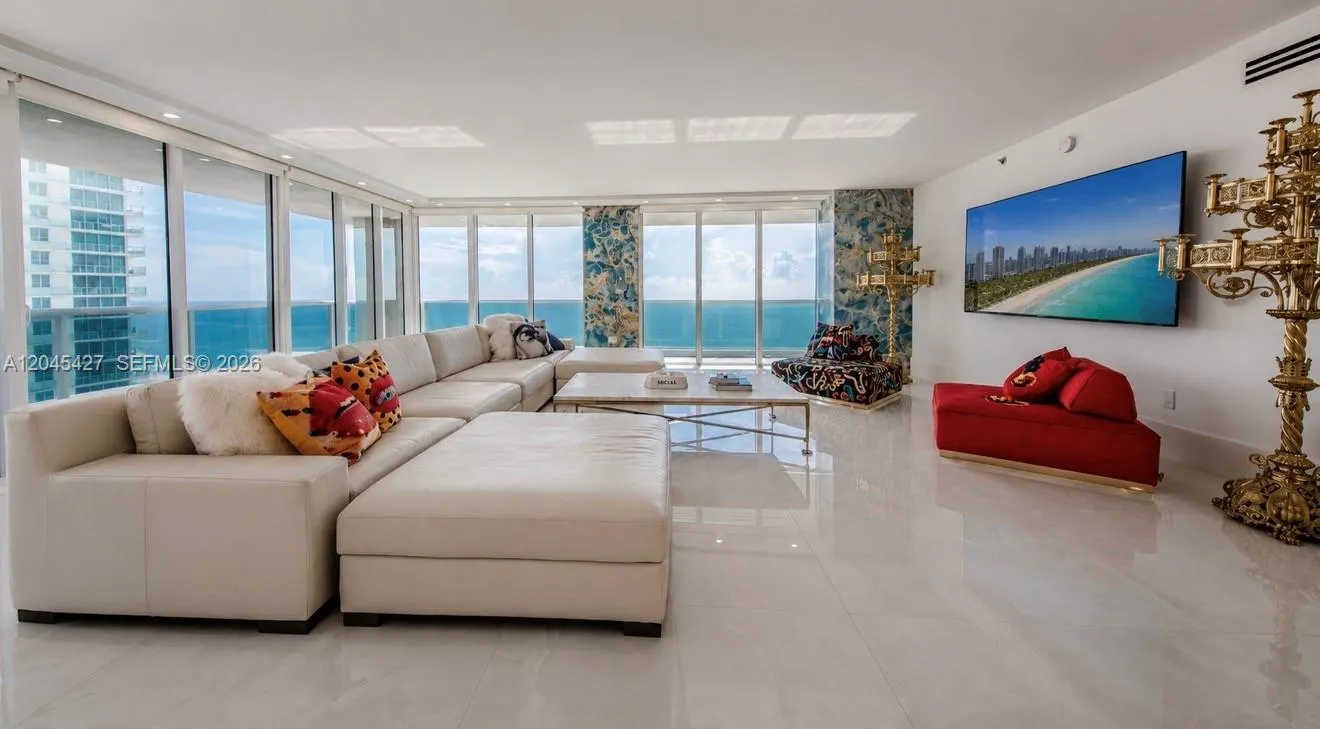 1800 S Ocean Drive #3601