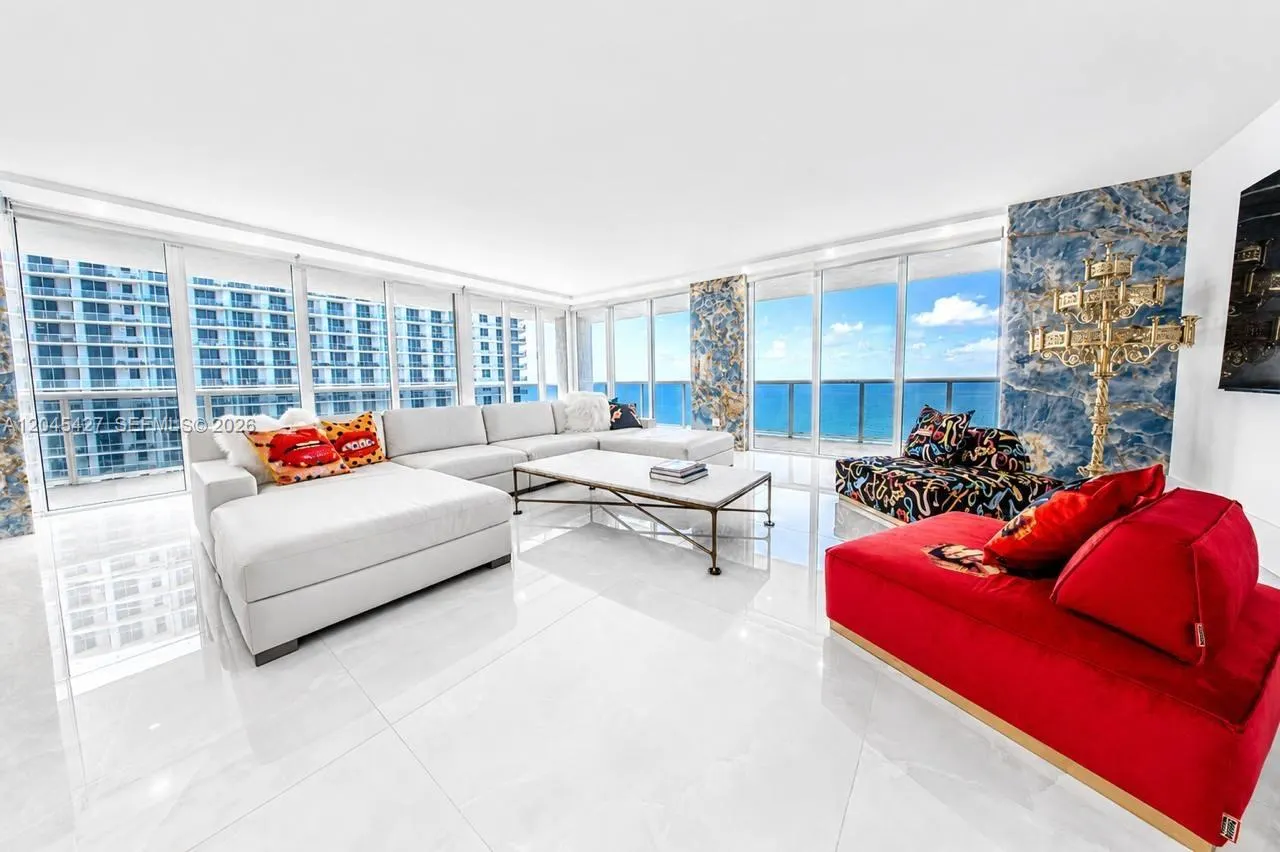 1800 S Ocean Drive #3601