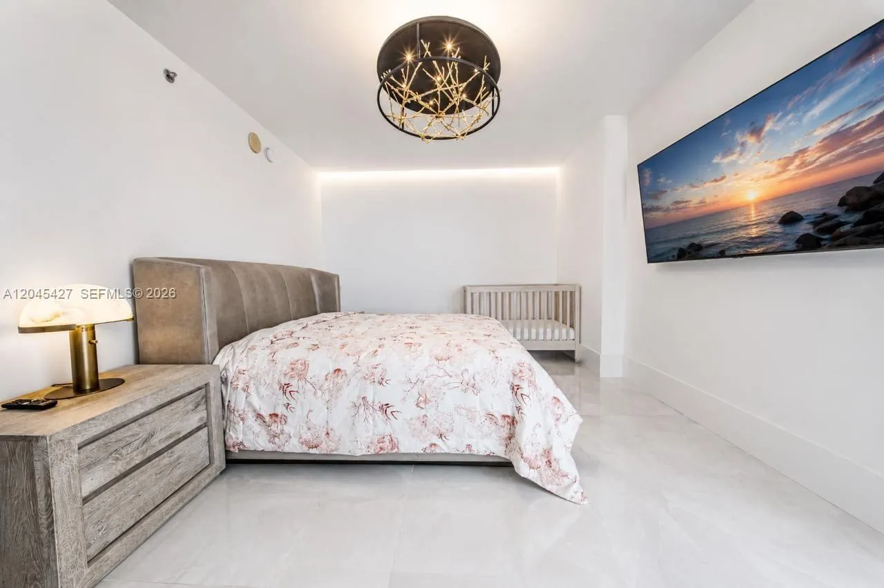 1800 S Ocean Drive #3601