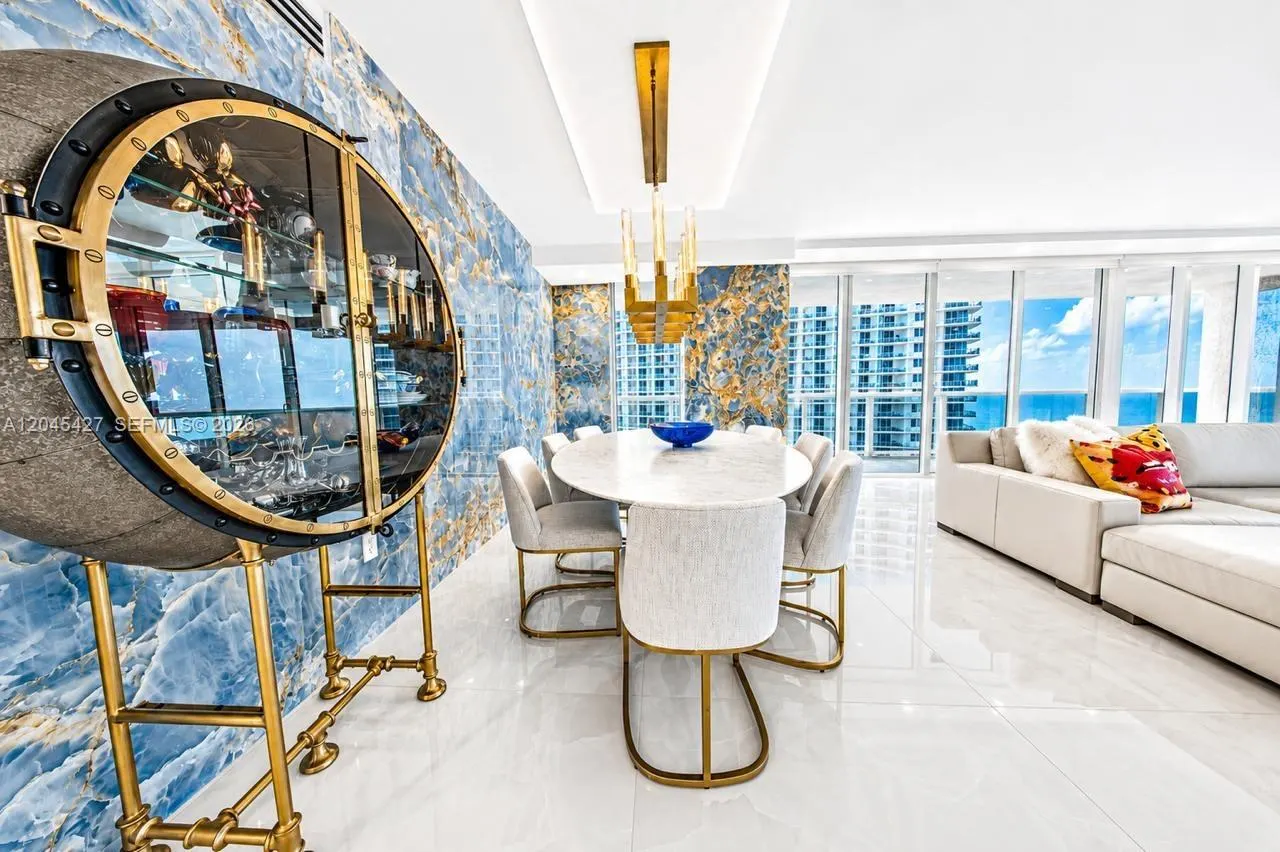 1800 S Ocean Drive #3601