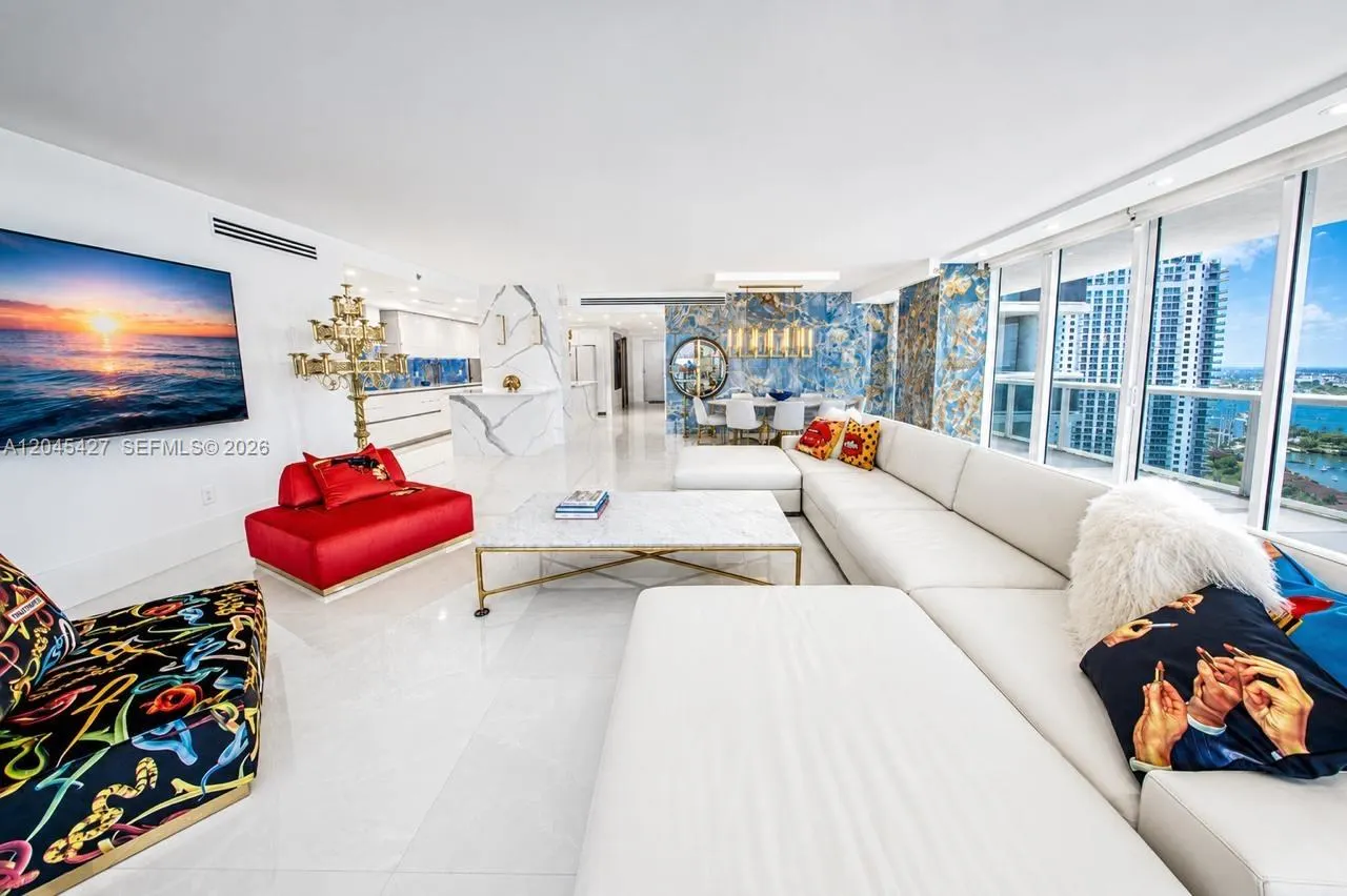 1800 S Ocean Drive #3601