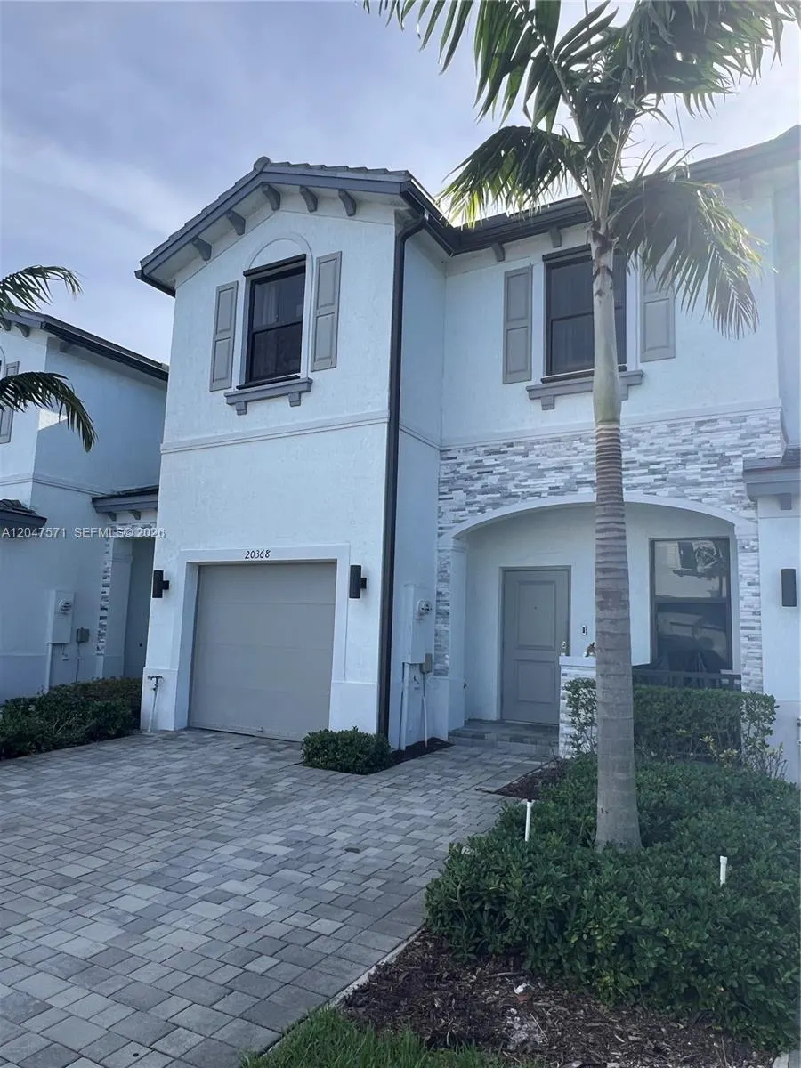 20368 NW 4th Path