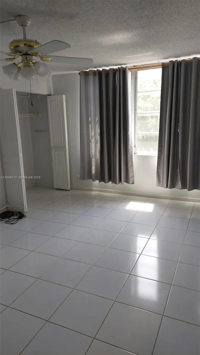 6921 Environ Boulevard #4P
