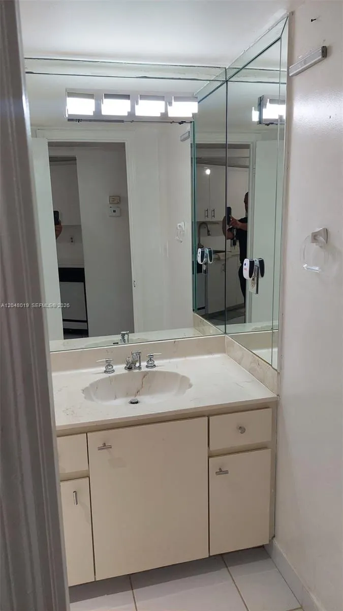 6921 Environ Boulevard #4P