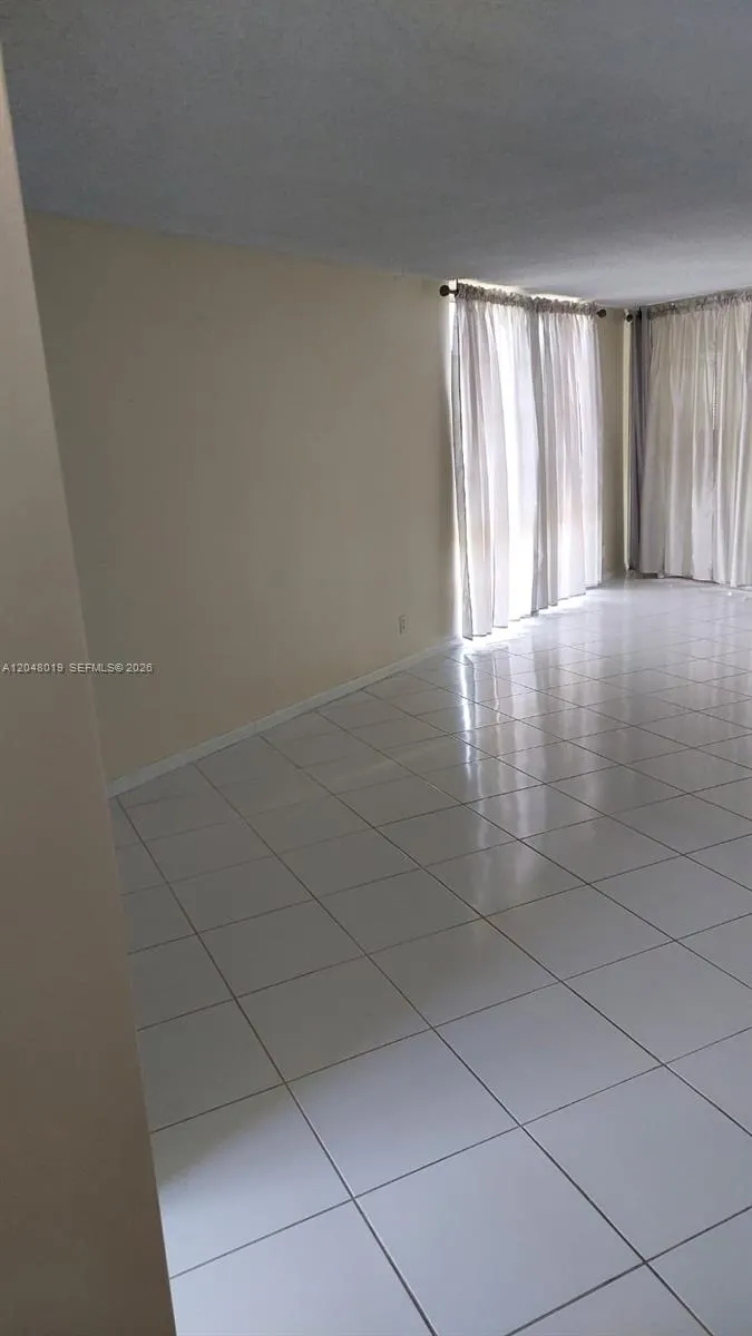 6921 Environ Boulevard #4P