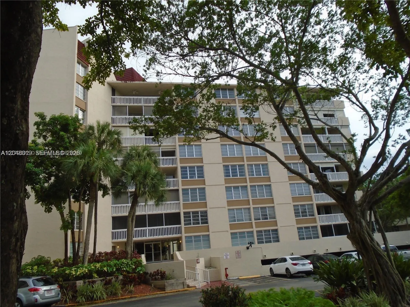 6921 Environ Boulevard #4P