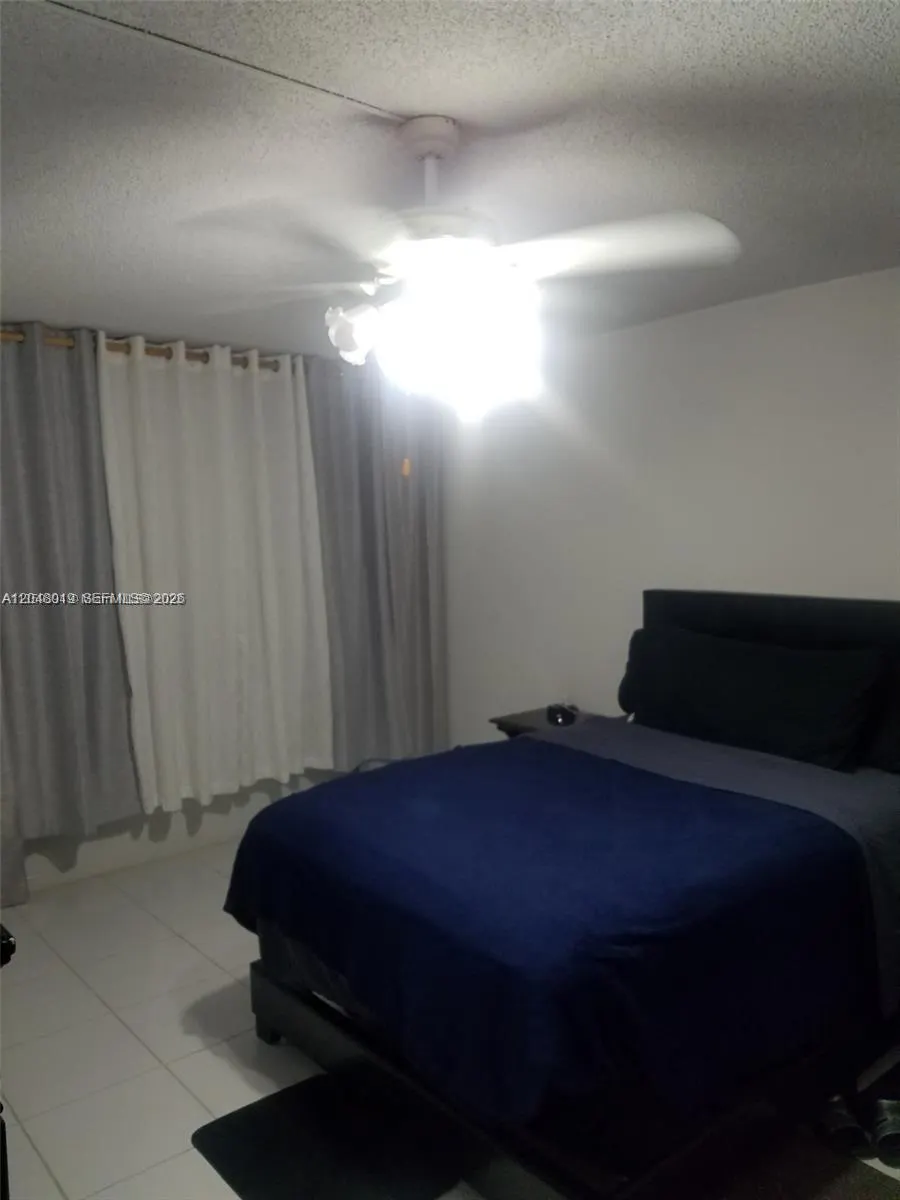 6921 Environ Boulevard #4P