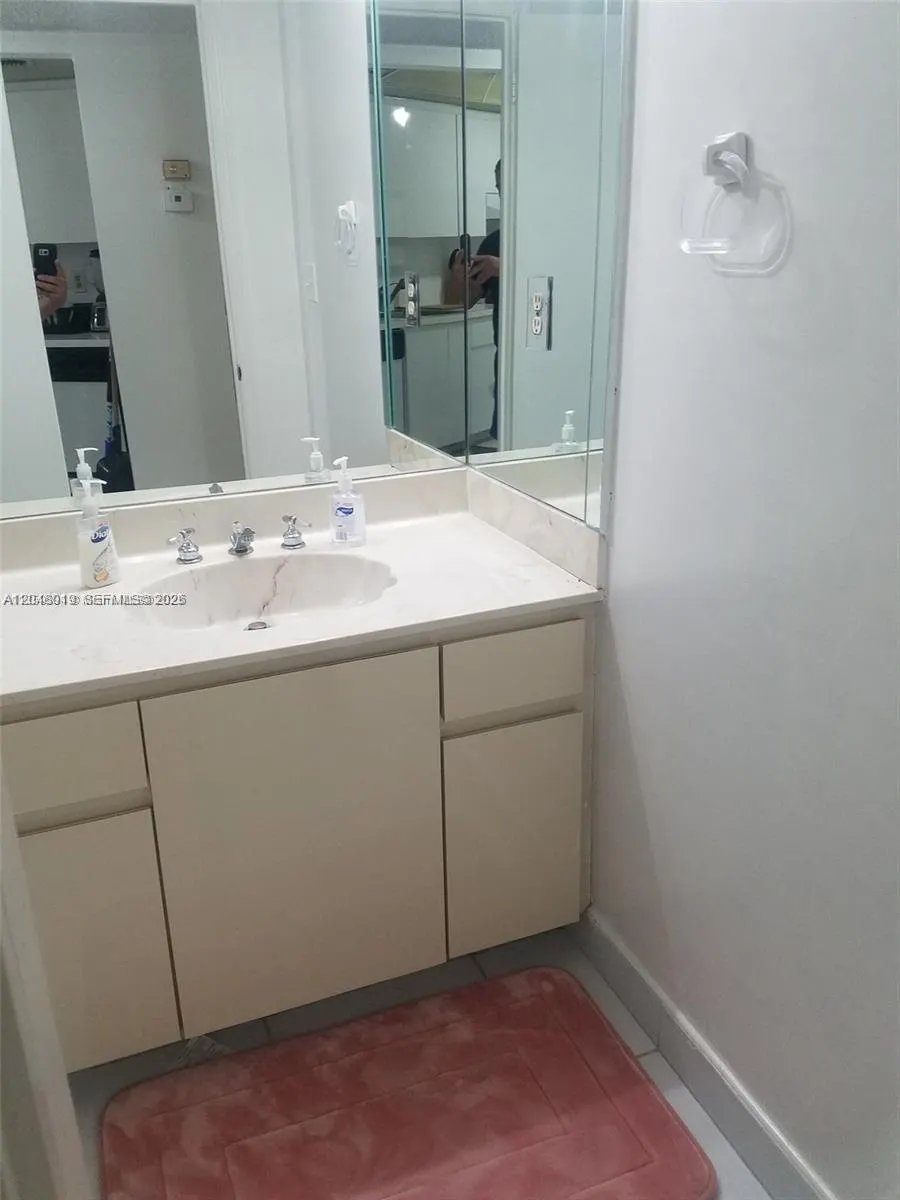 6921 Environ Boulevard #4P