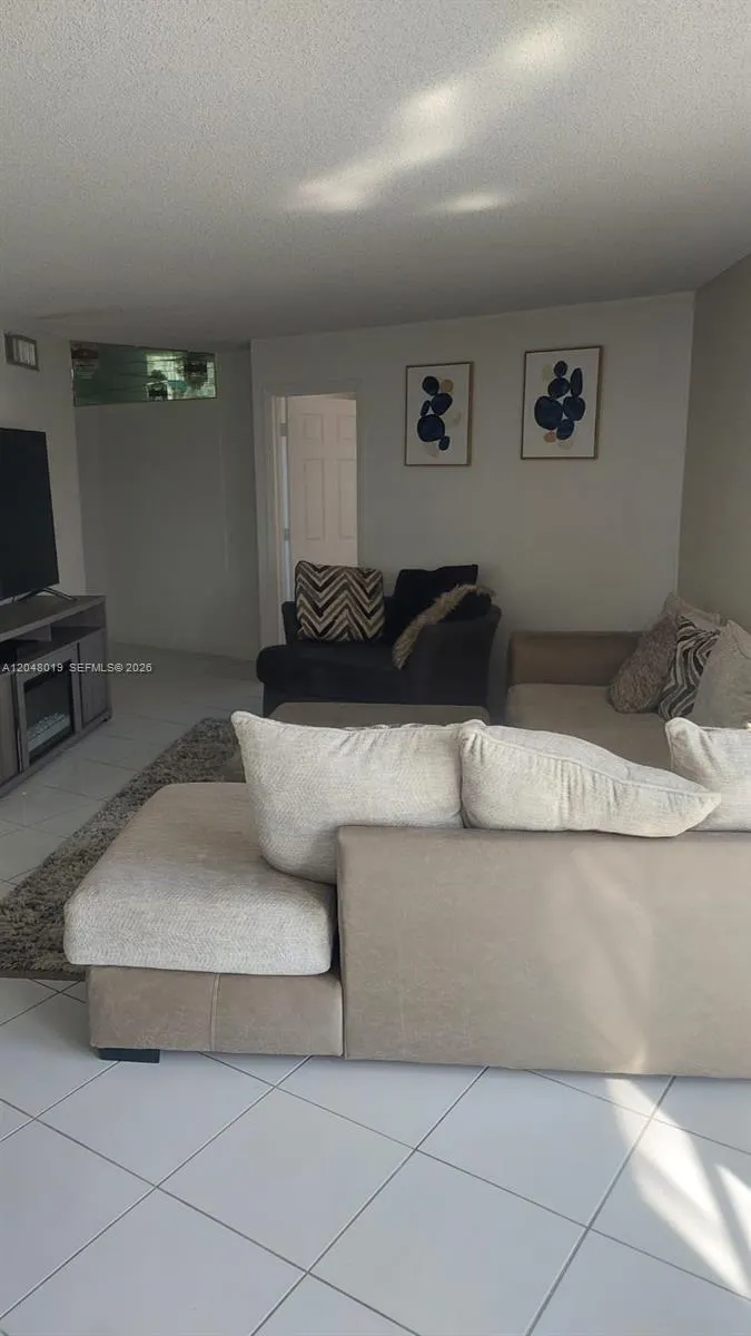 6921 Environ Boulevard #4P