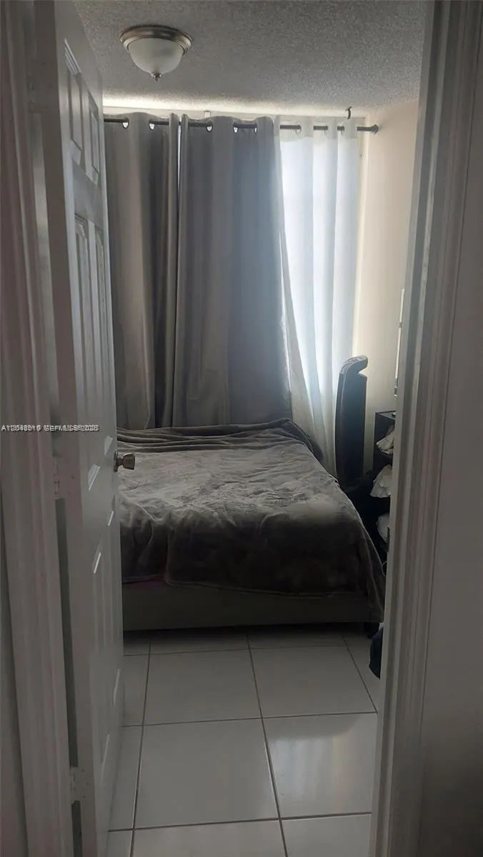 6921 Environ Boulevard #4P