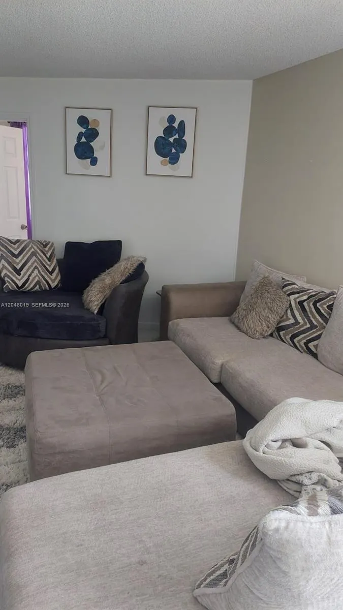 6921 Environ Boulevard #4P