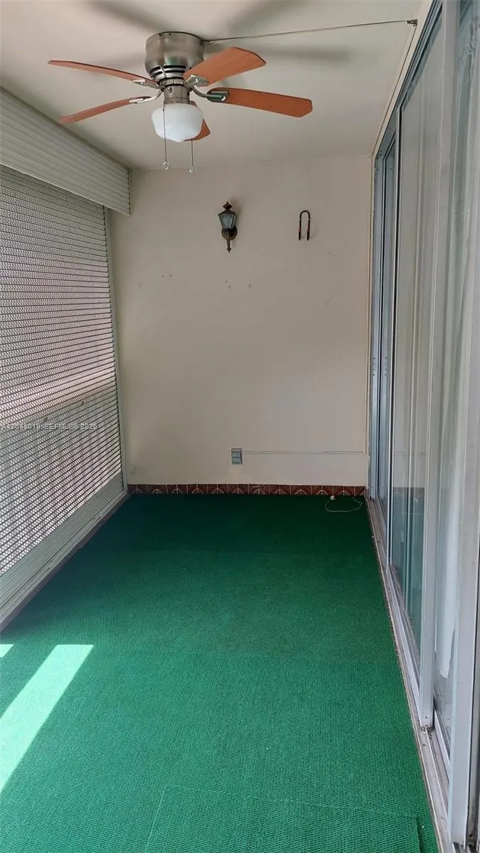 6921 Environ Boulevard #4P