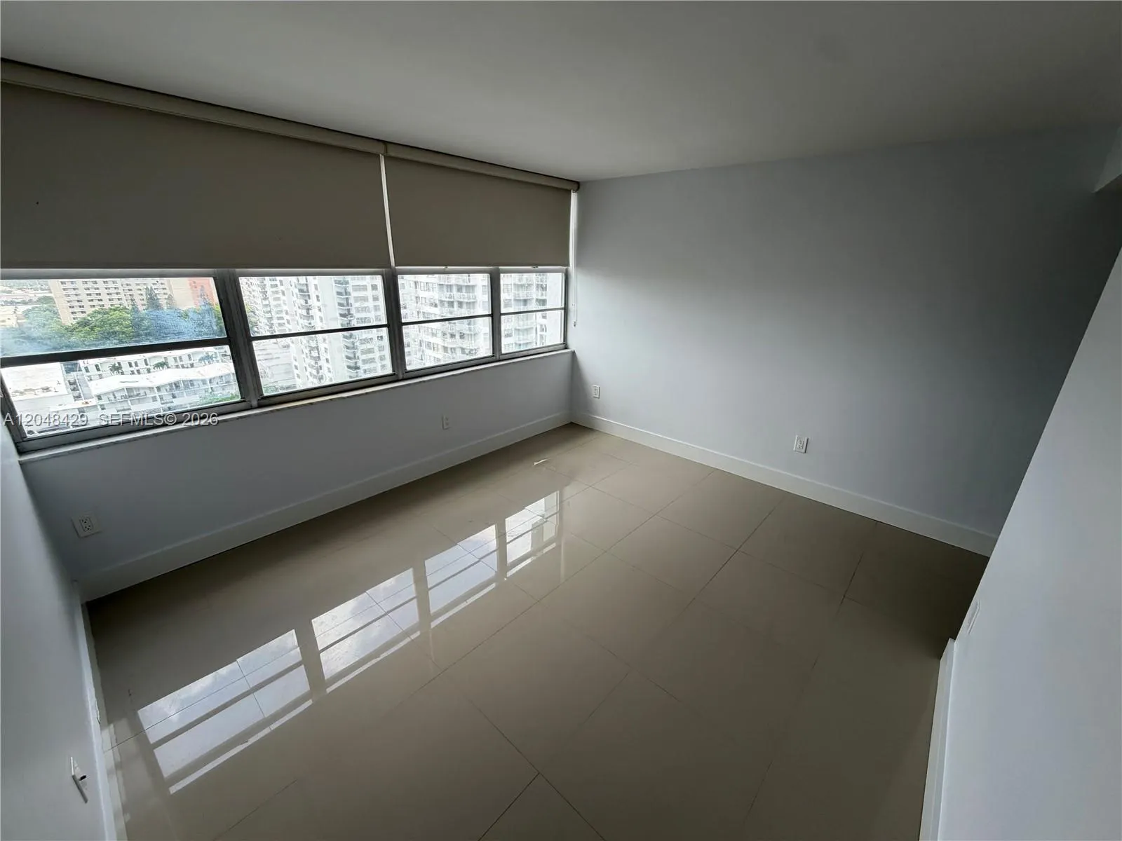 18011 Biscayne Boulevard #1802