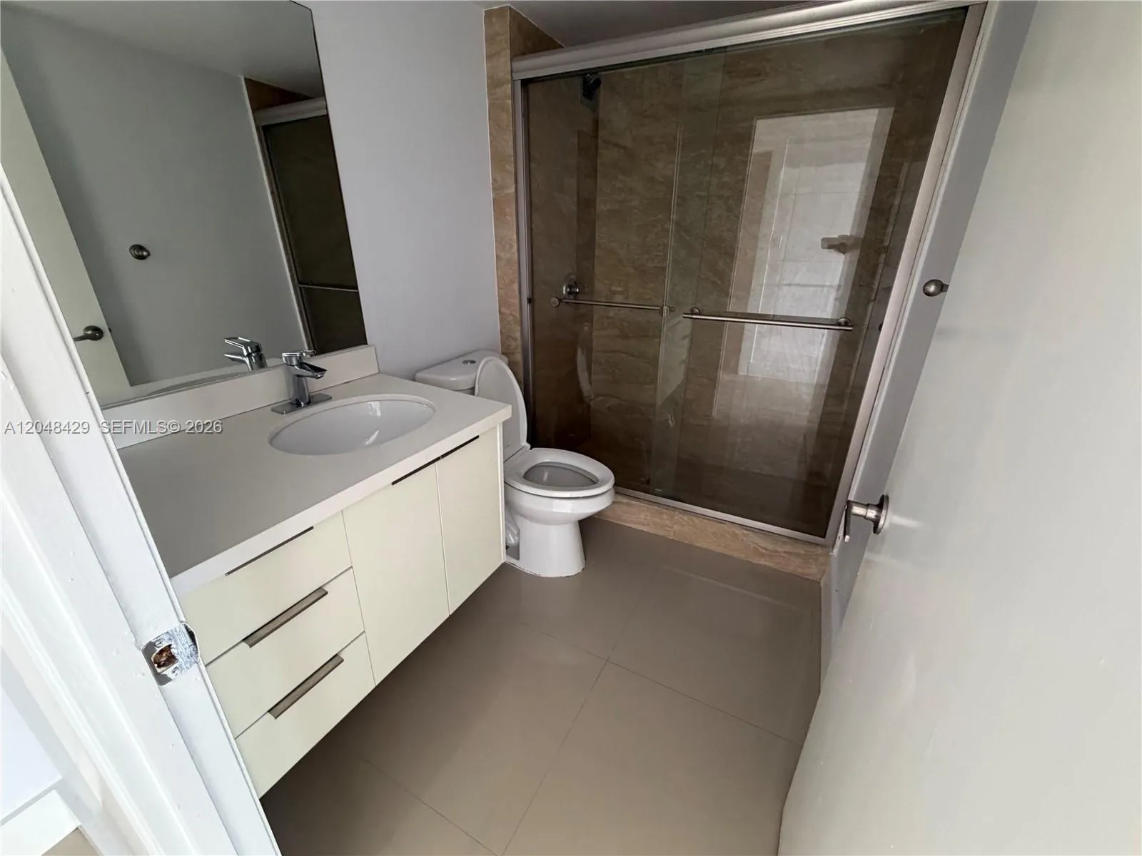 18011 Biscayne Boulevard #1802