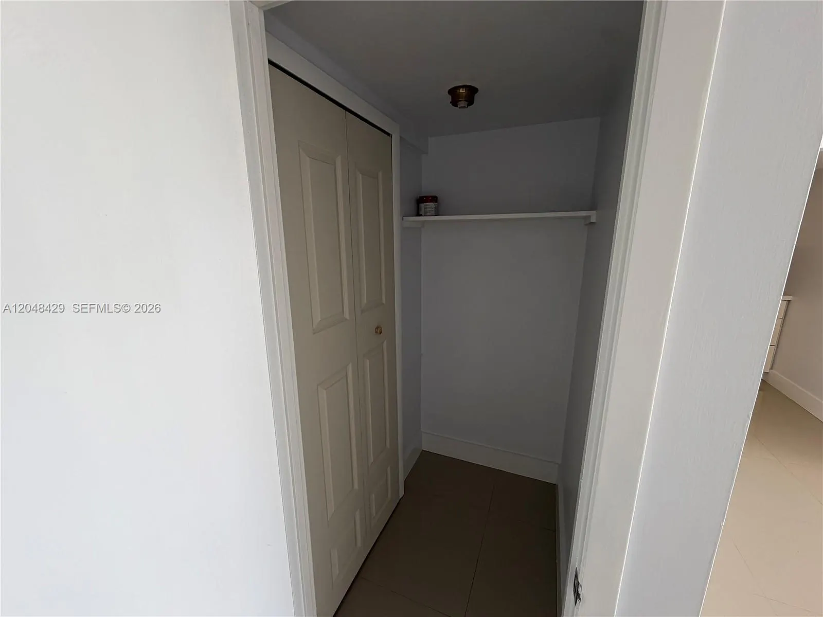 18011 Biscayne Boulevard #1802