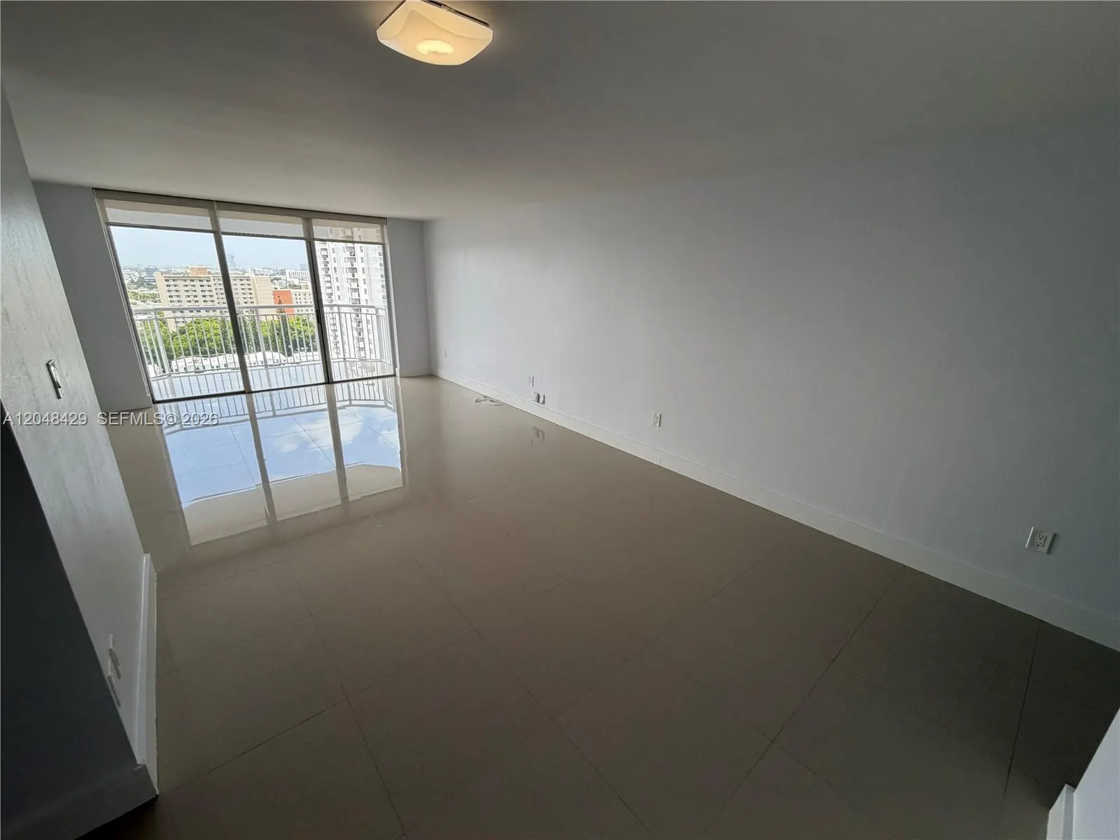 18011 Biscayne Boulevard #1802