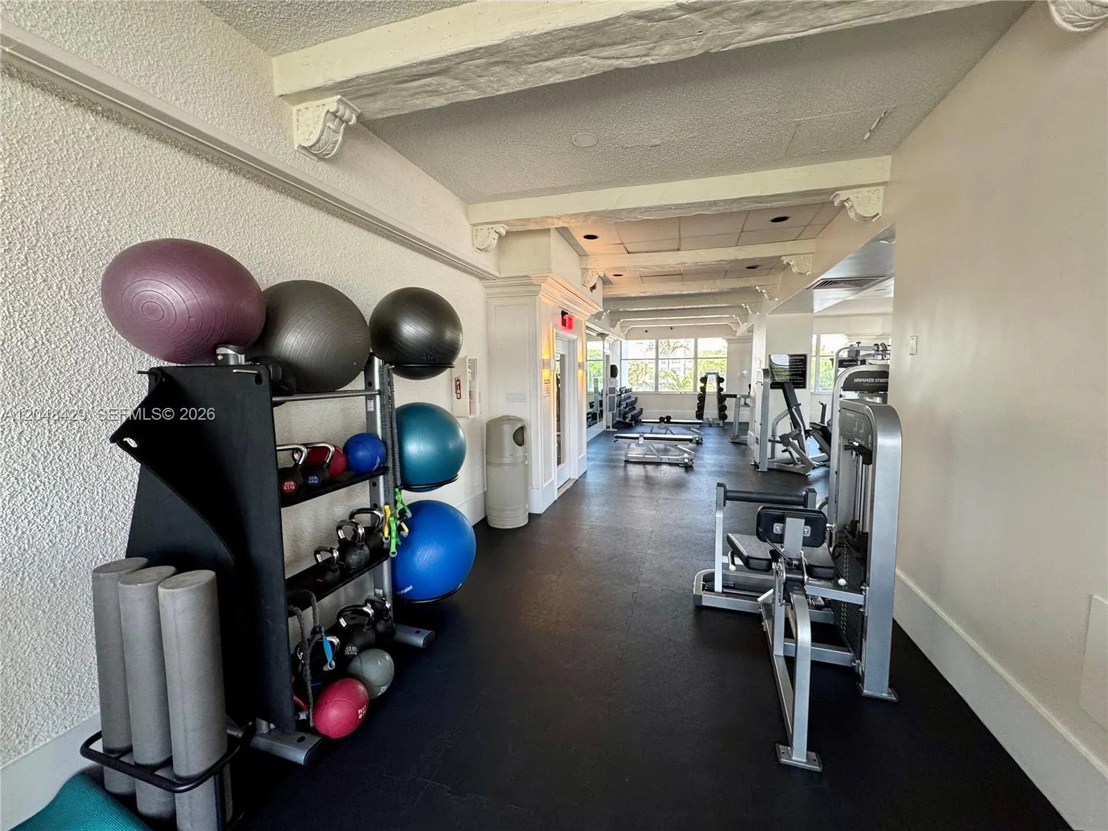 18011 Biscayne Boulevard #1802
