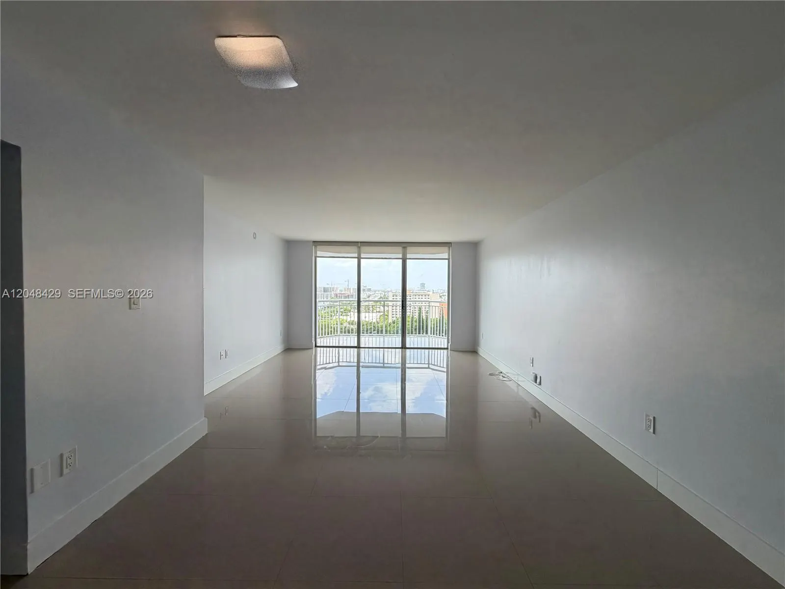 18011 Biscayne Boulevard #1802
