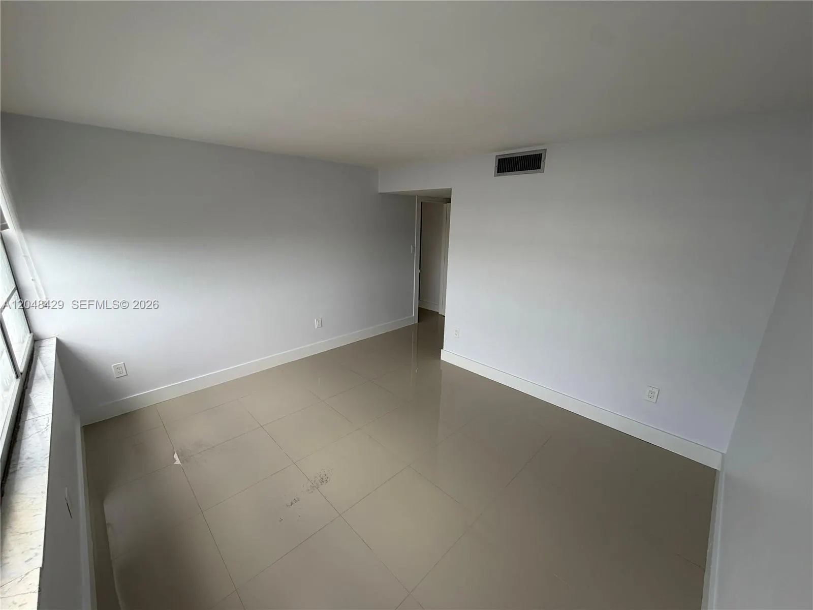 18011 Biscayne Boulevard #1802