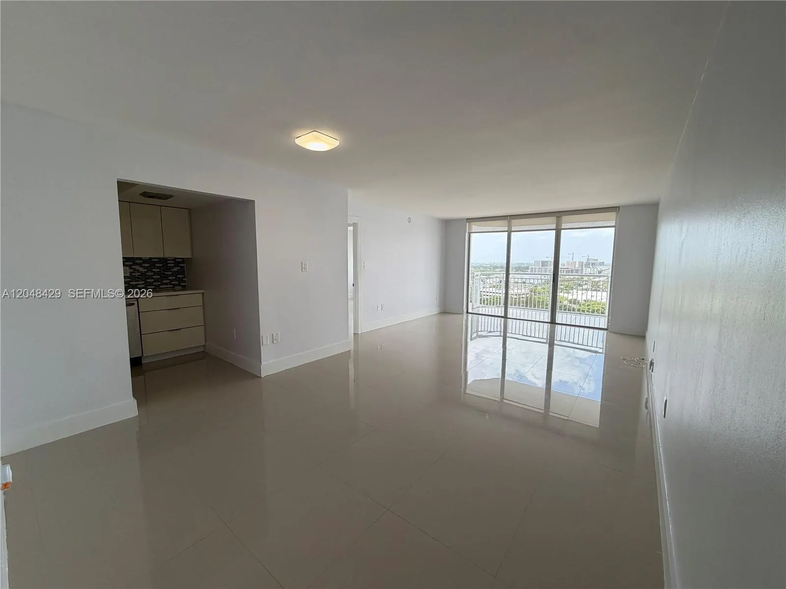 18011 Biscayne Boulevard #1802