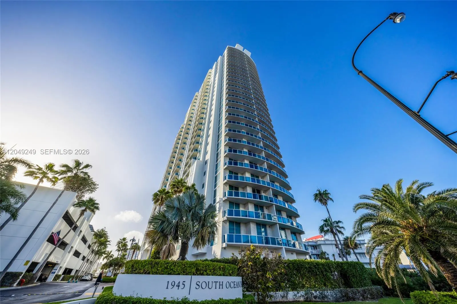 1945 S Ocean Drive #714