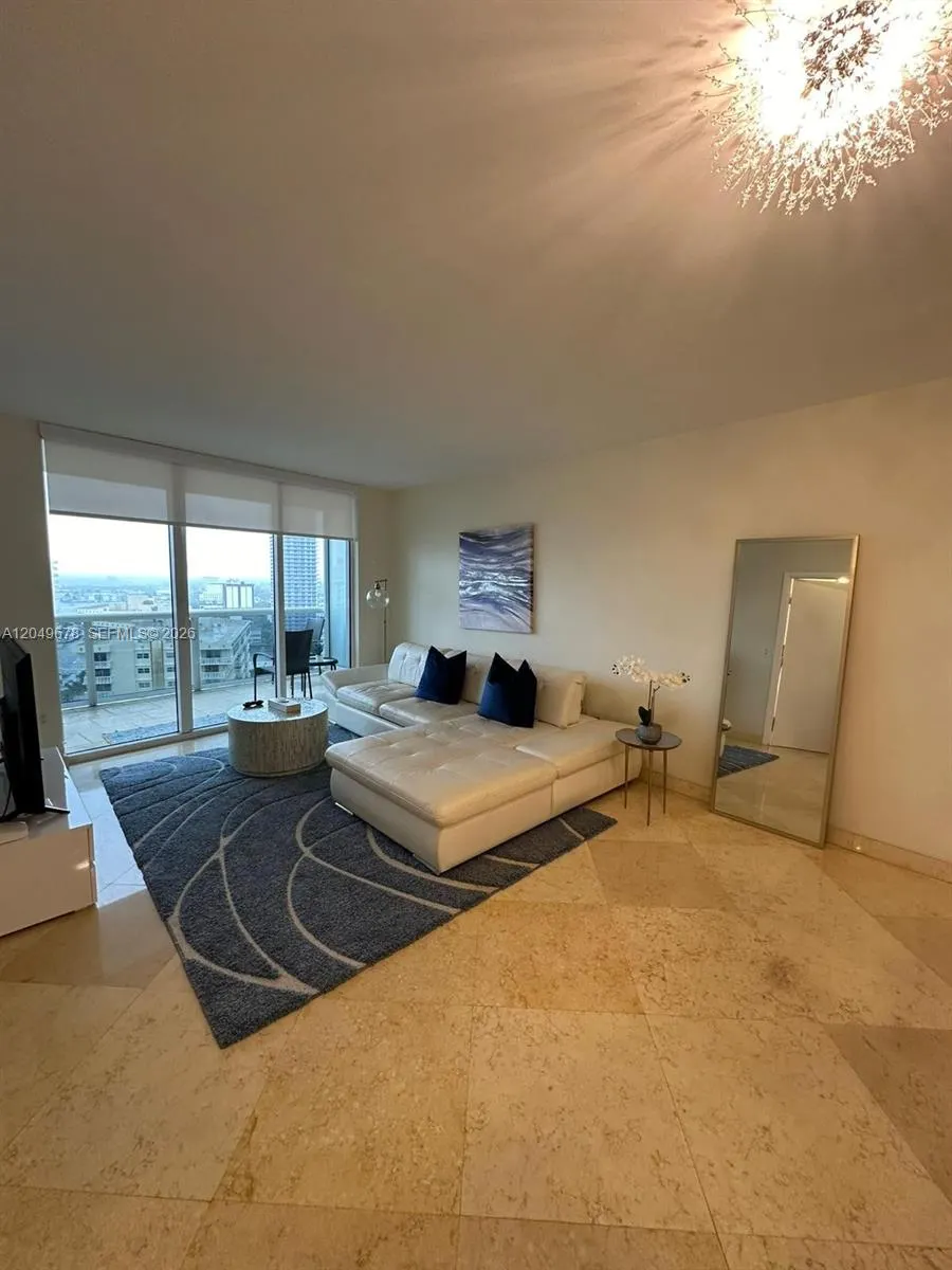1800 S Ocean Drive #1606