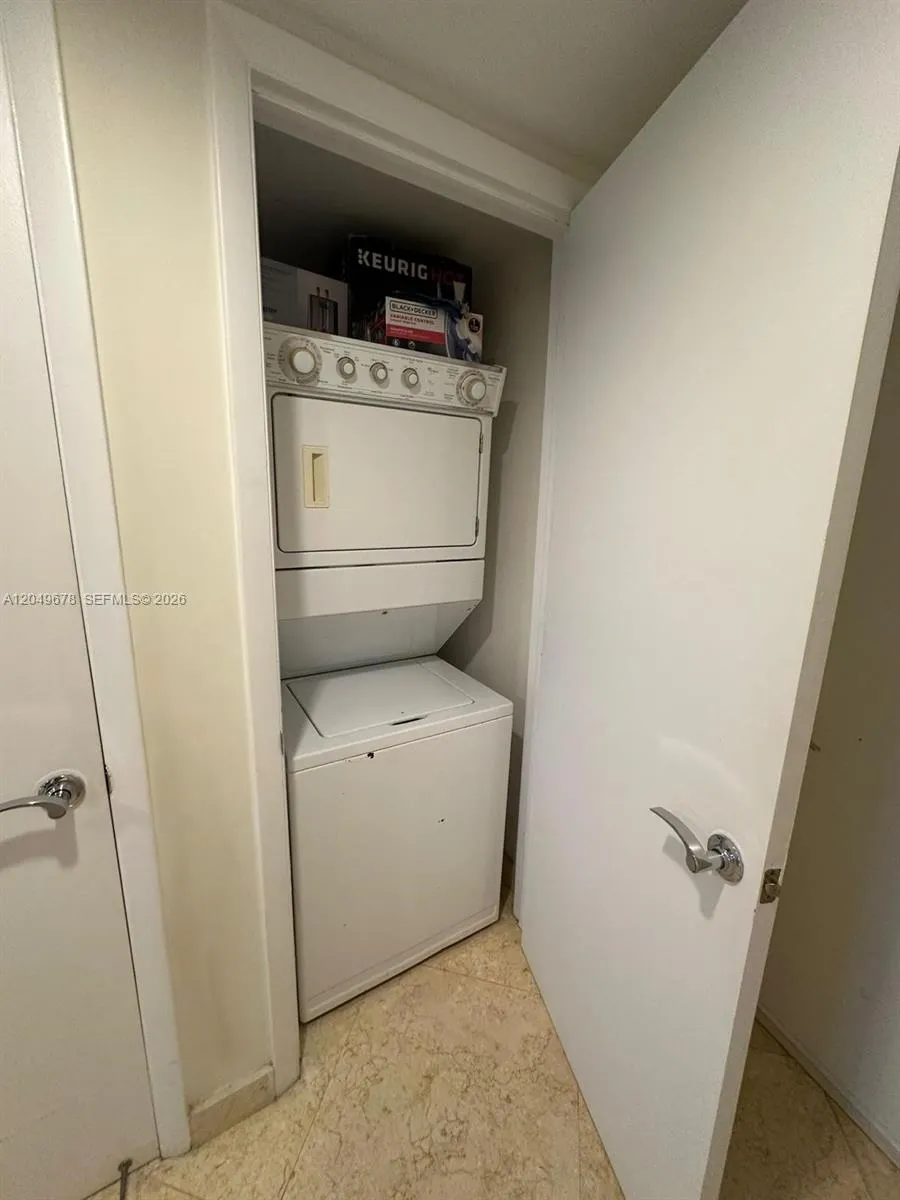 1800 S Ocean Drive #1606