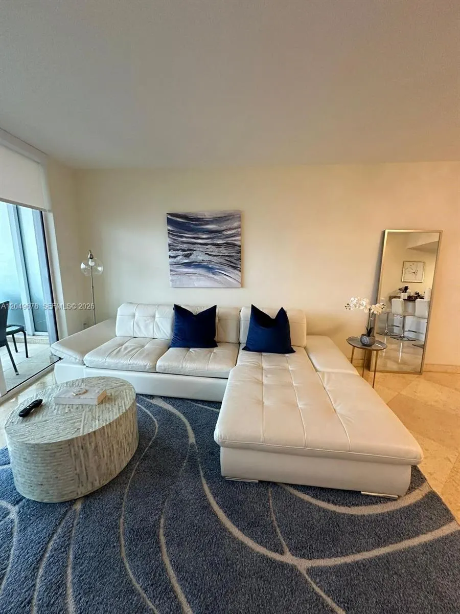 1800 S Ocean Drive #1606