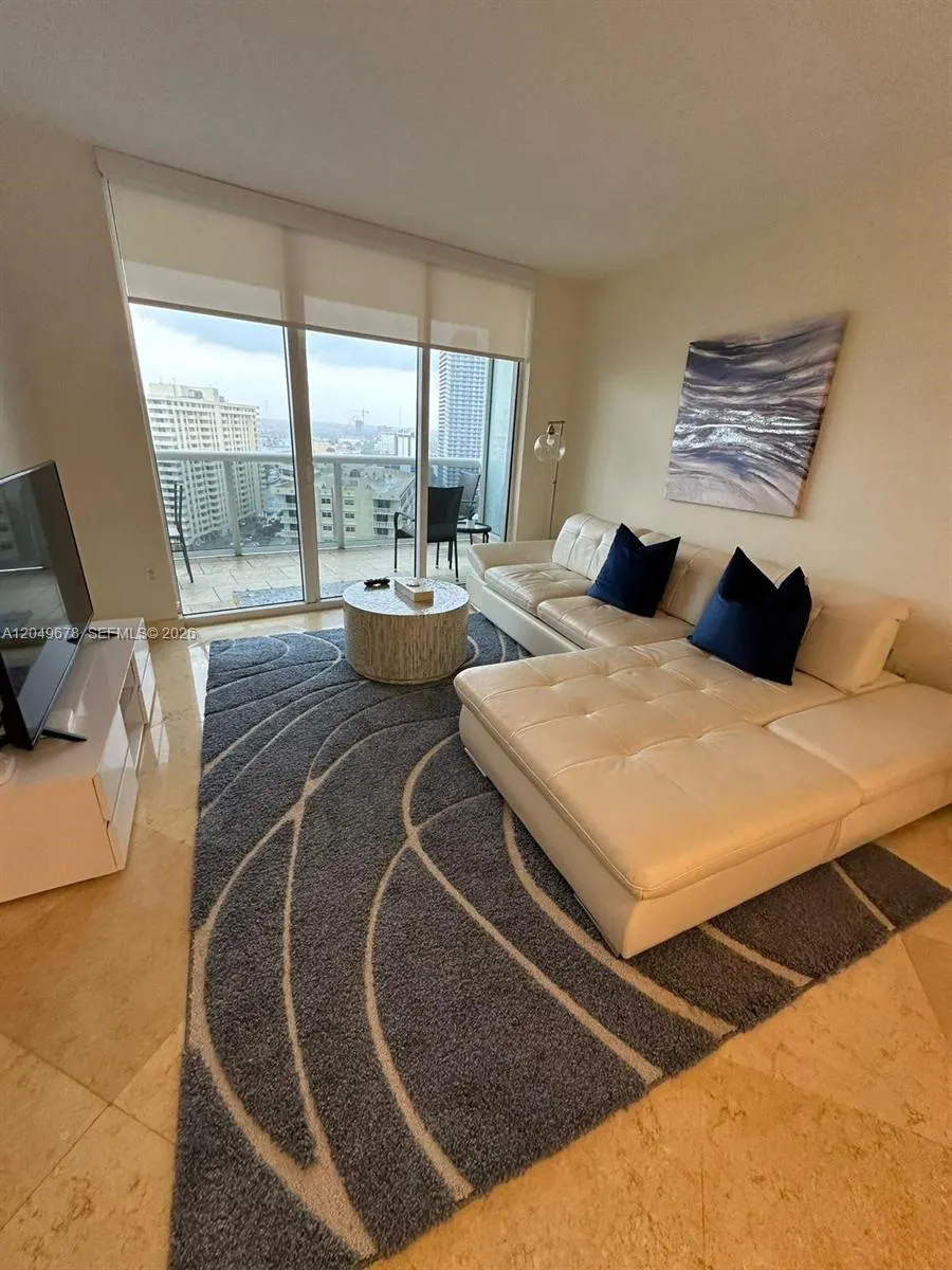 1800 S Ocean Drive #1606