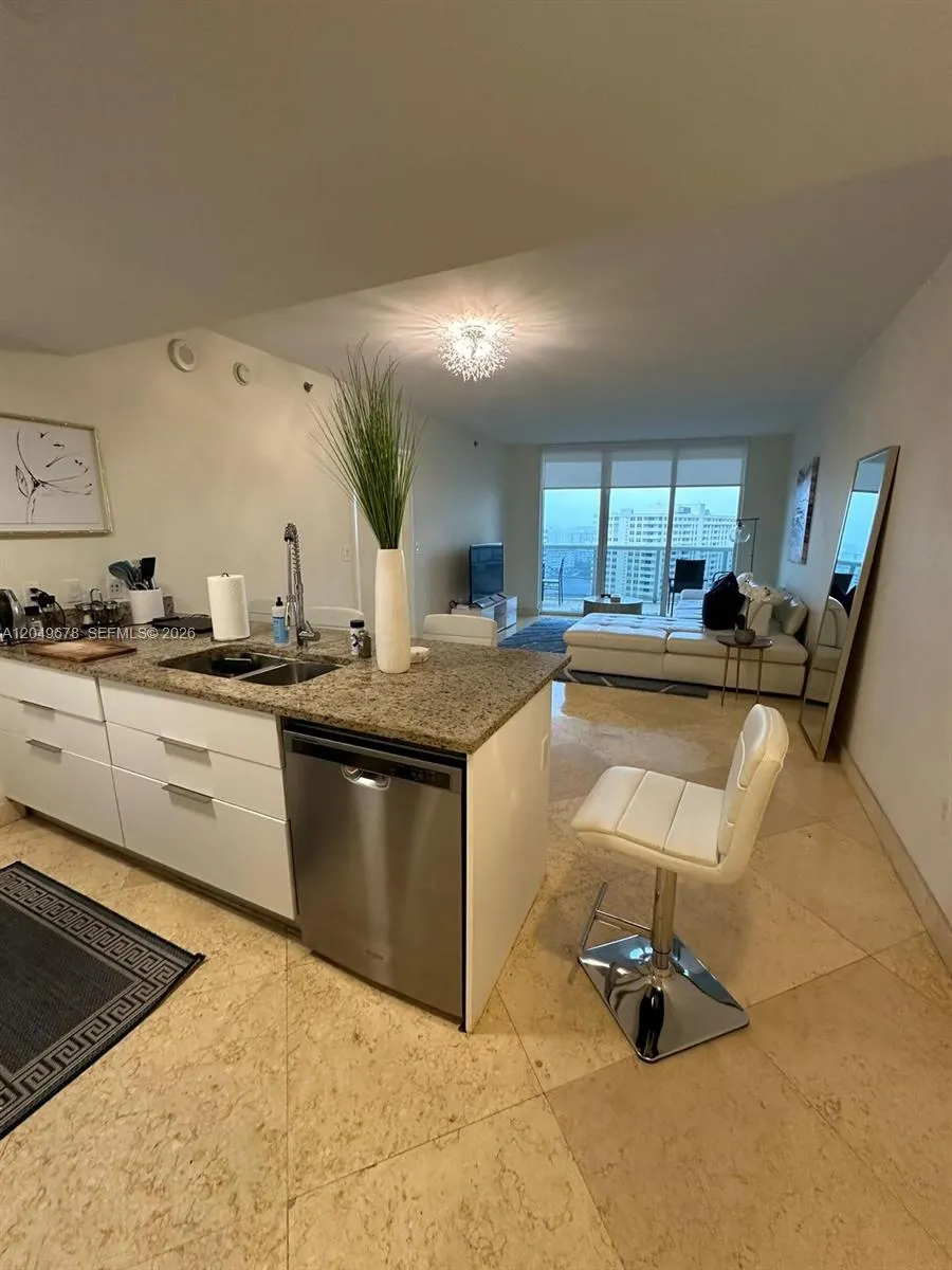 1800 S Ocean Drive #1606