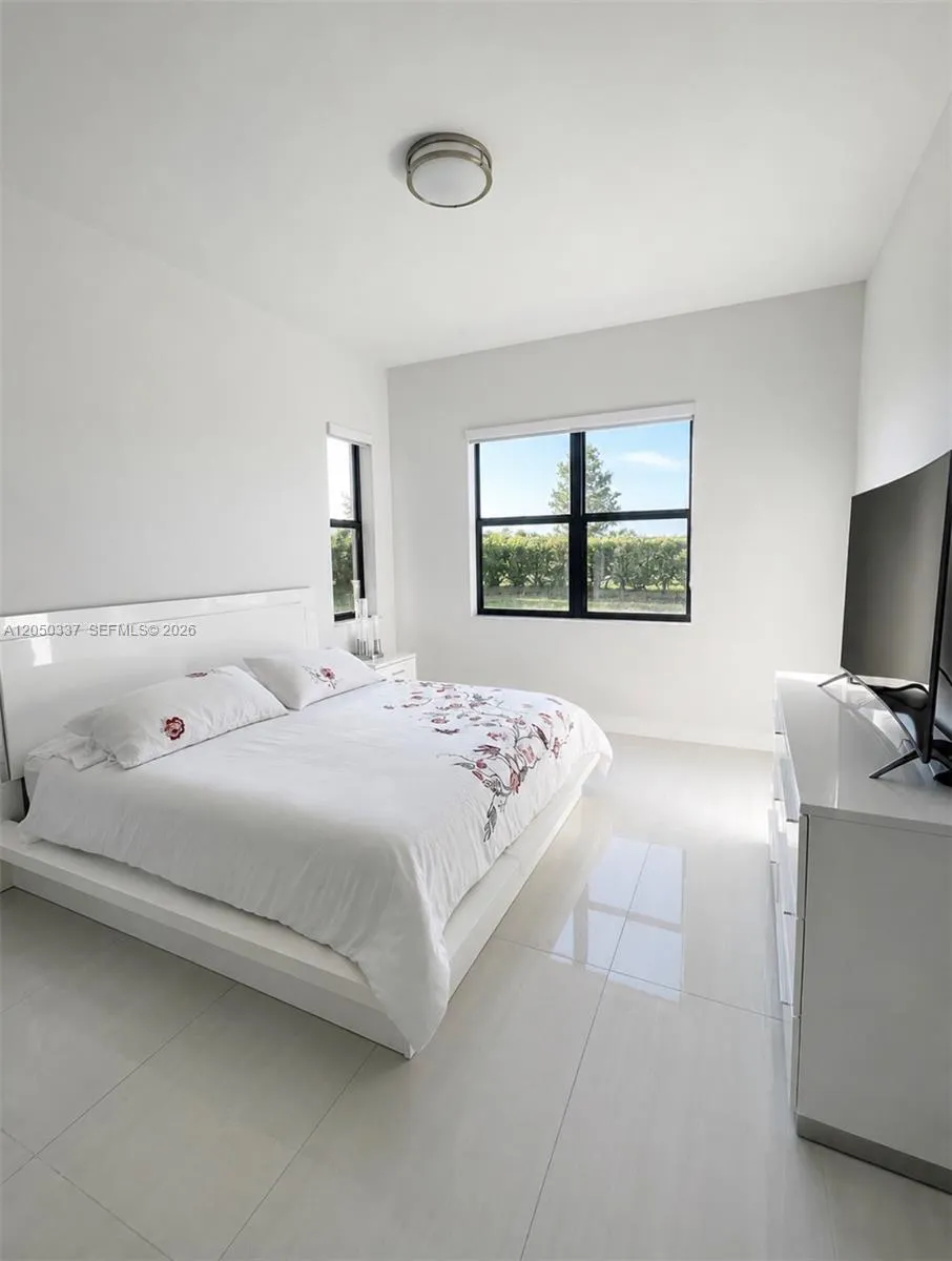 5487 Cassidy Lane