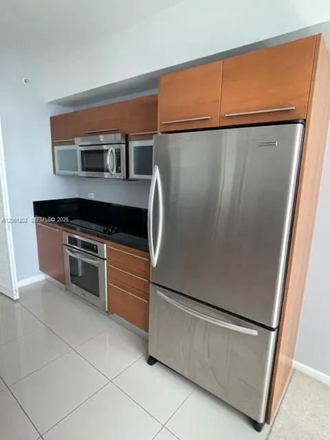 253 NE 2nd Street #1202