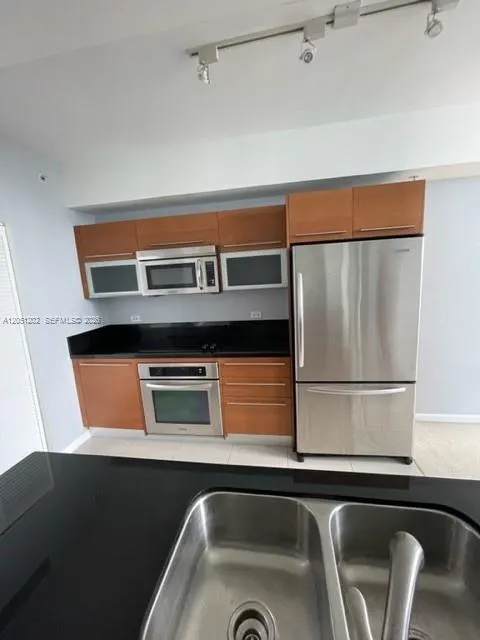 253 NE 2nd Street #1202