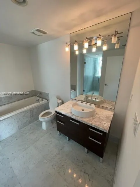 253 NE 2nd Street #1202