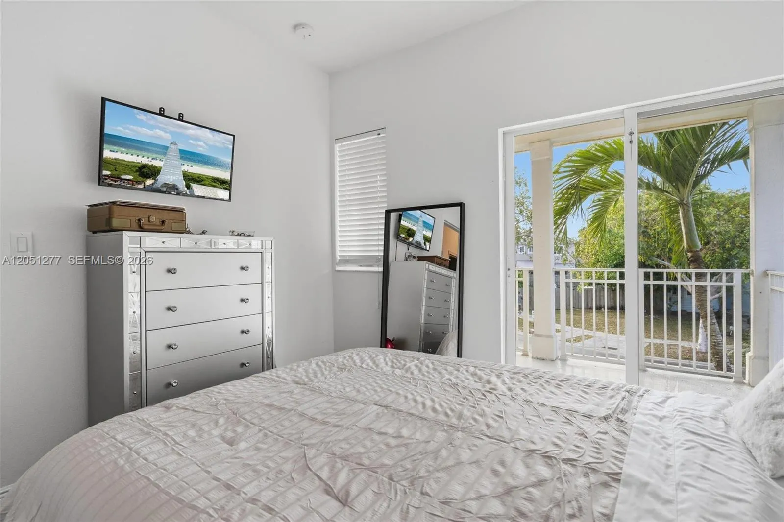 357 NE 35th Terrace