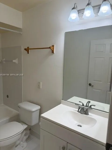5570 NW 61st Street #932