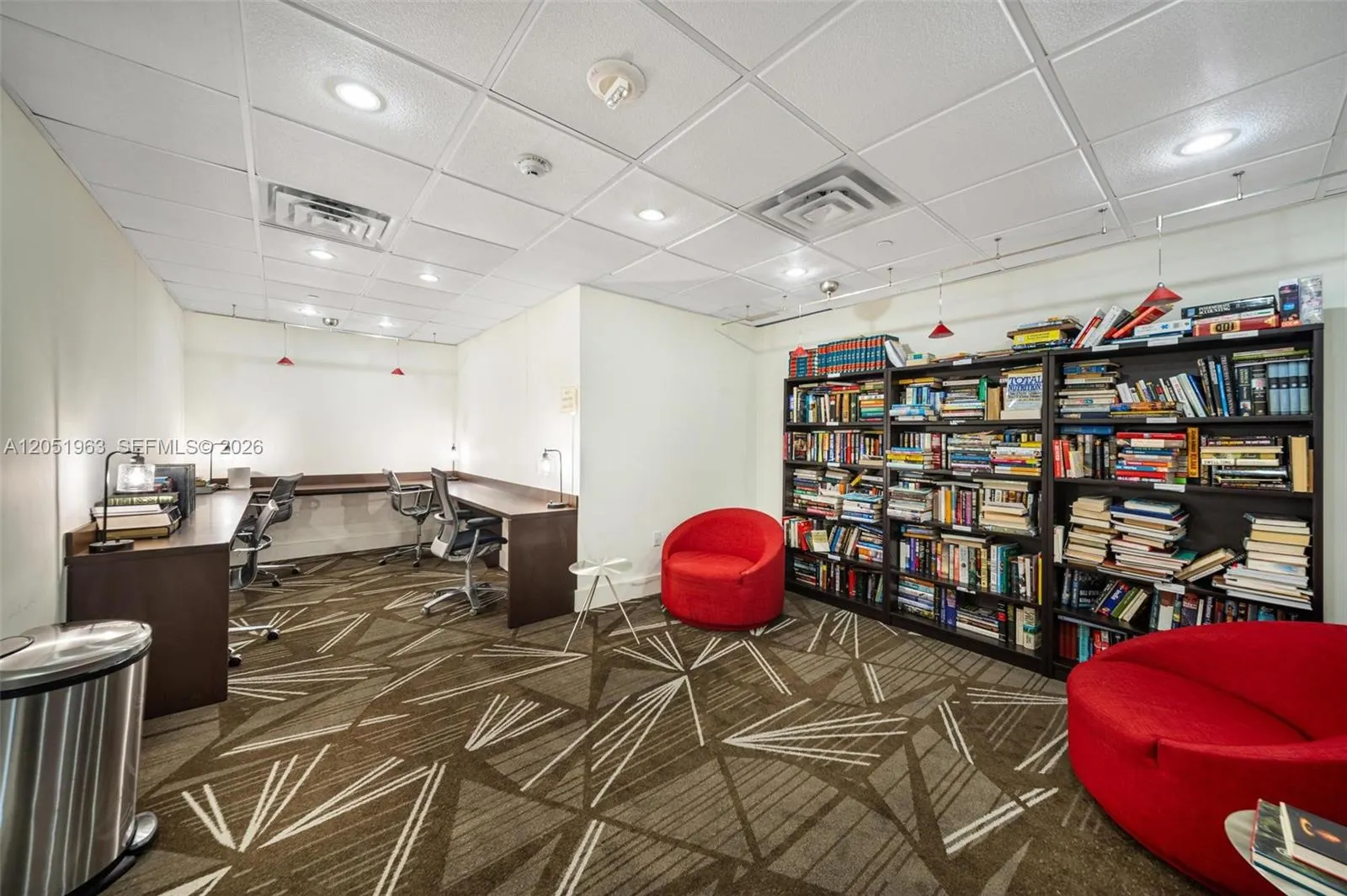 5701 Collins Avenue #1415