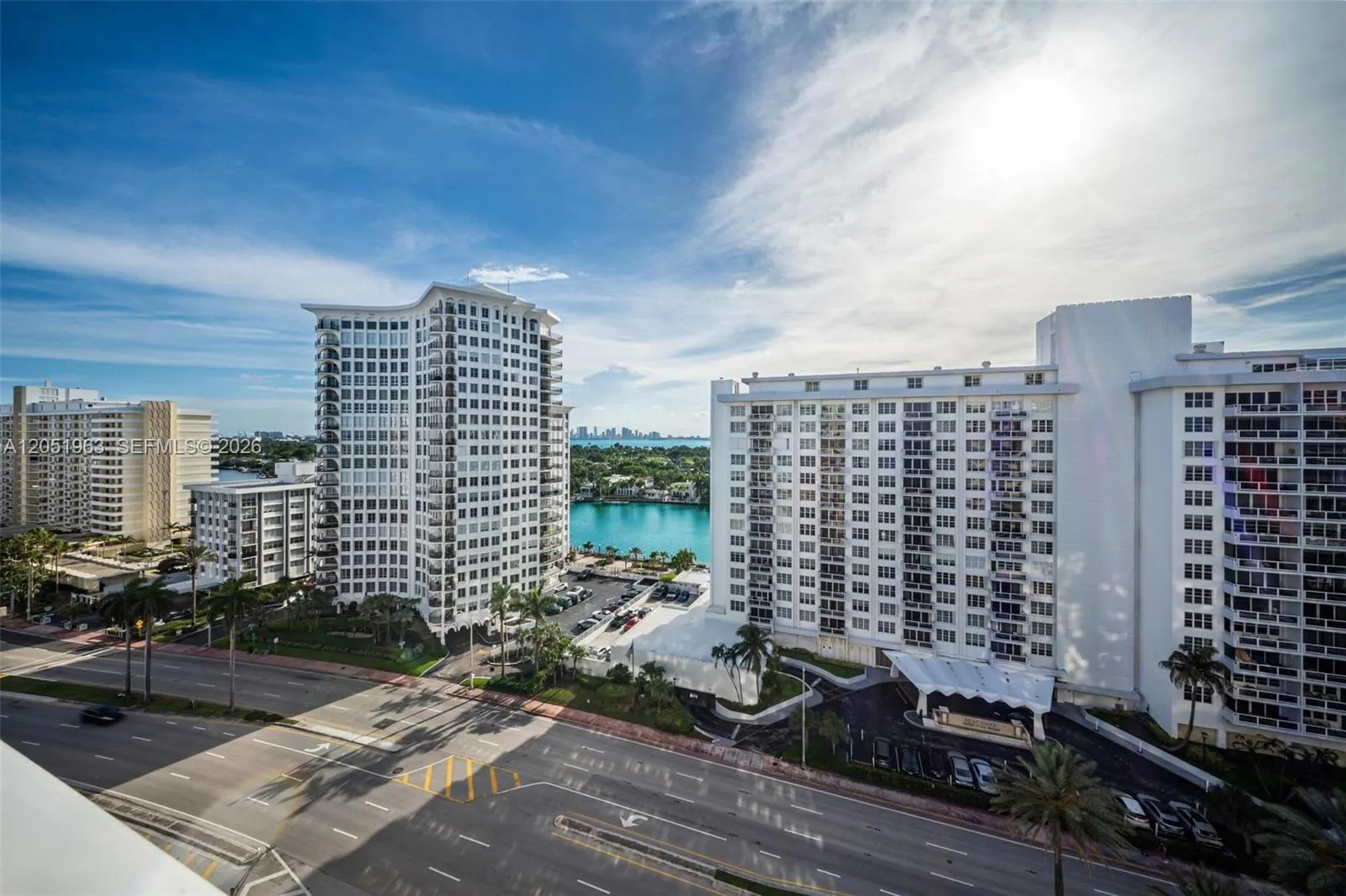 5701 Collins Avenue #1415